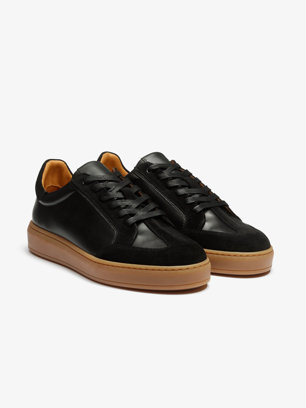 Basket Oslo en cuir noir